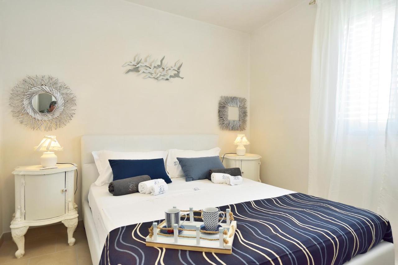 Casa Con Accesso Al Mare Leilighet Santa Maria Del Focallo Eksteriør bilde